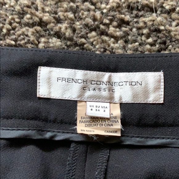French Connection Black 3/4 length pants. - Picture 2 of 3